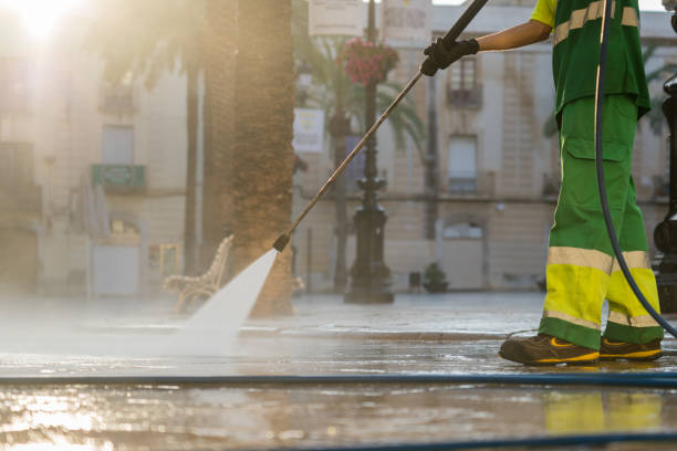 Best Garage Pressure Washing  in Farm Loop, AK
